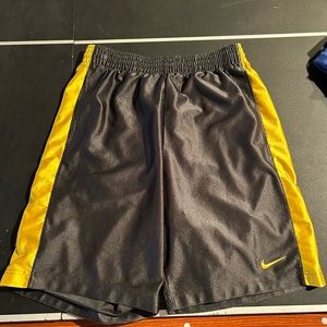 🏀Nike Money charcoal gray and gold Money basketball shorts